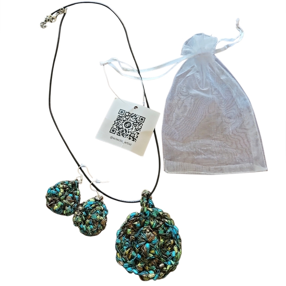 Hand Crafted Crochet Jewerly Set Earring and Necklace 3-pc Set 100% polyster - Picture 7 of 17